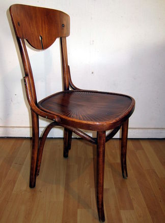 Cafehaus-stuhl-seitenansicht